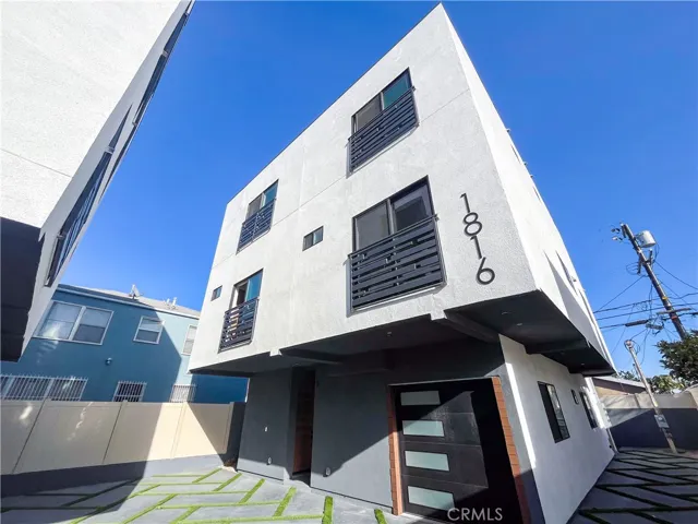1814 1 S Hauser Boulevard, Los Angeles, California 90019