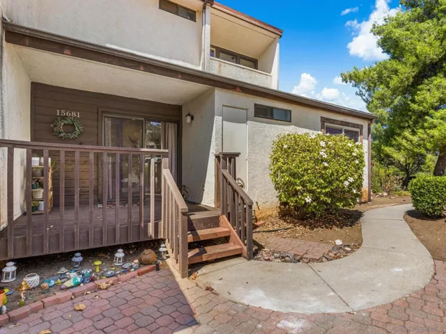 15681 Davis Cup, Ramona, California 92065