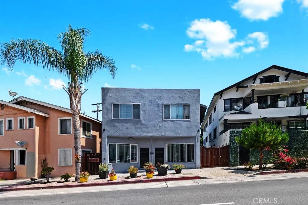 1357 W Temple