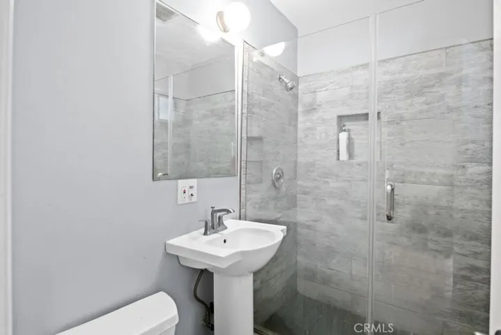 1357 W Temple, Los Angeles, California 90026