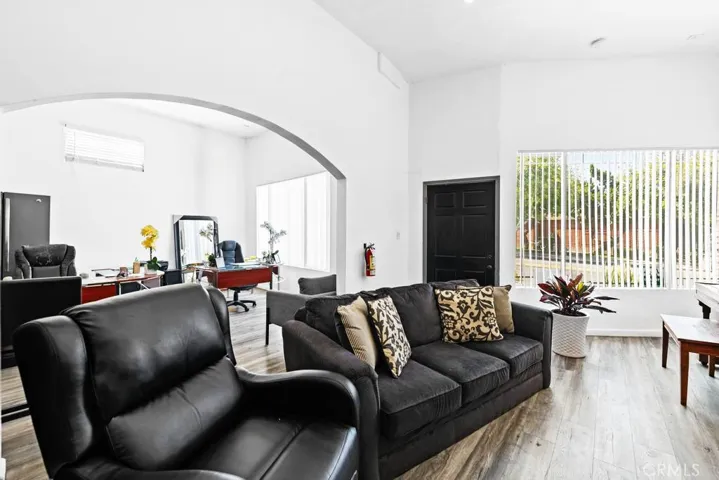 1357 W Temple, Los Angeles, California 90026