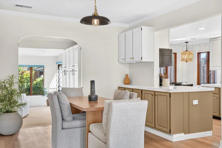 434 Morrissey Boulevard, Santa Cruz, California 95062