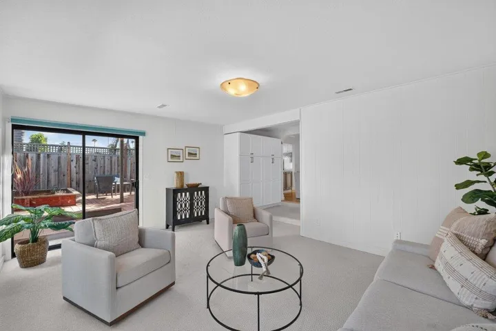 434 Morrissey Boulevard, Santa Cruz, California 95062