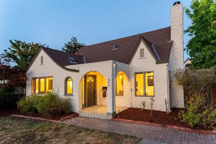 434 Morrissey Boulevard, Santa Cruz, California 95062