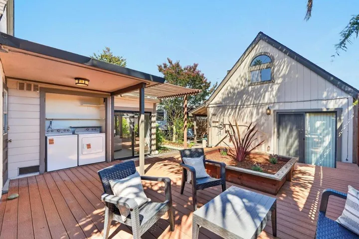 434 Morrissey Boulevard, Santa Cruz, California 95062