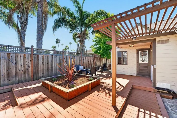 434 Morrissey Boulevard, Santa Cruz, California 95062