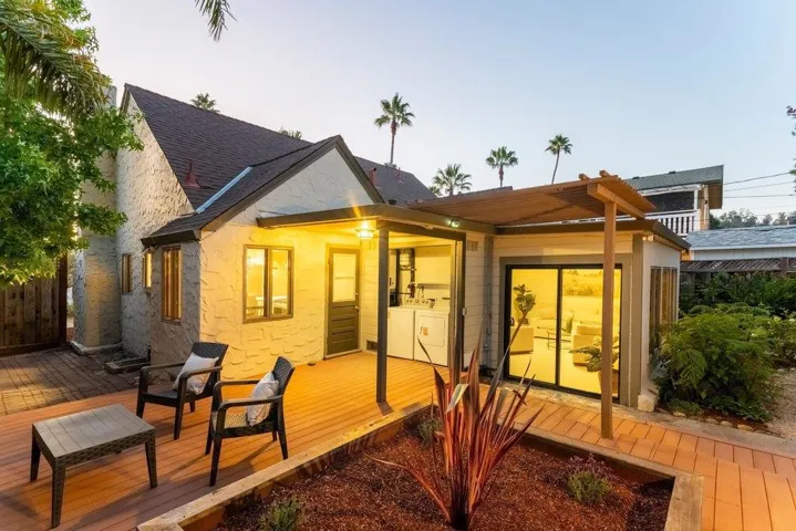 434 Morrissey Boulevard, Santa Cruz, California 95062