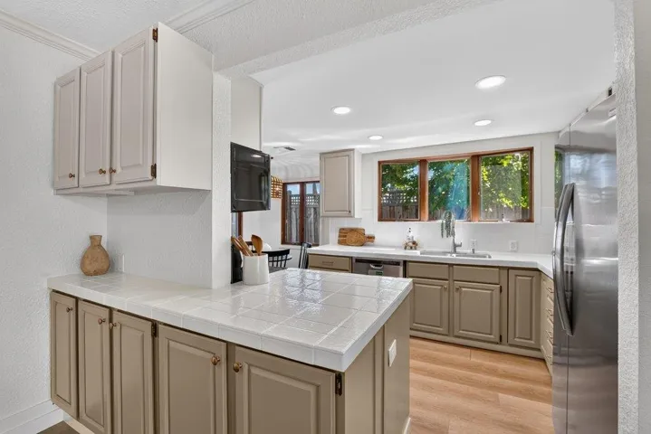 434 Morrissey Boulevard, Santa Cruz, California 95062