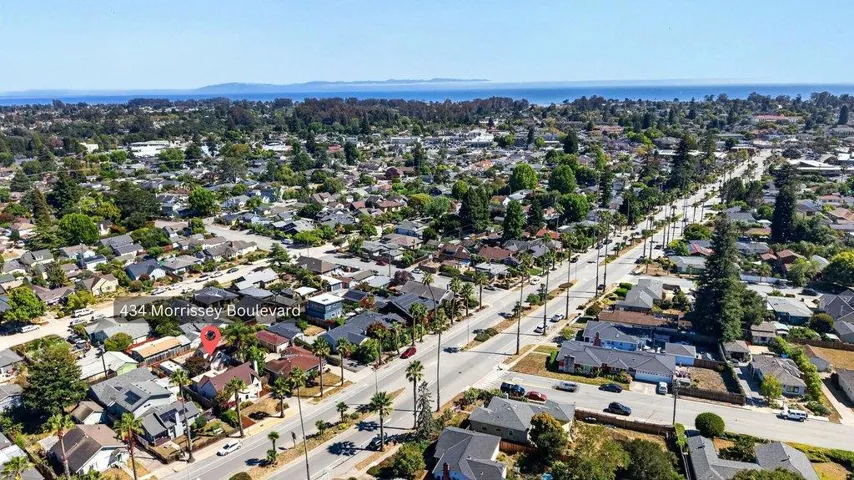 434 Morrissey Boulevard, Santa Cruz, California 95062