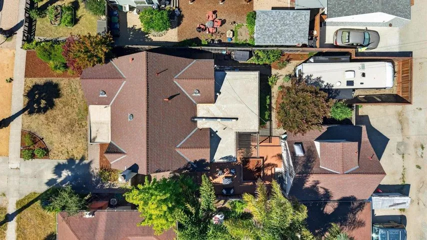 434 Morrissey Boulevard, Santa Cruz, California 95062