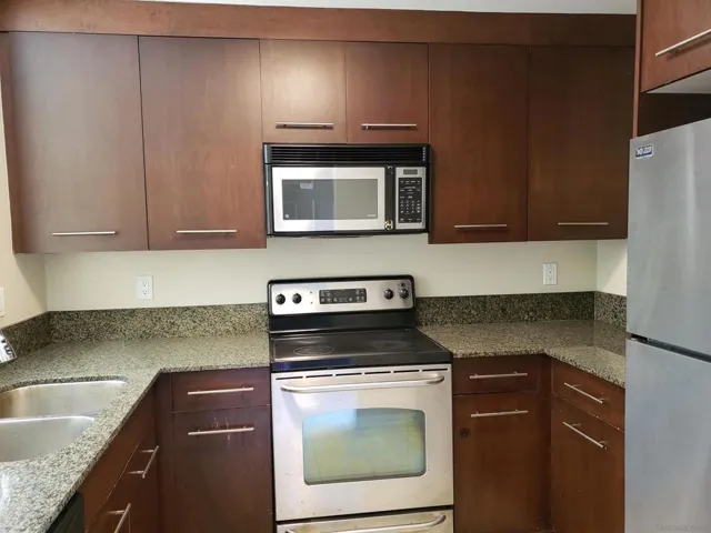 7425 Charmant 2601, San Diego, California 92122