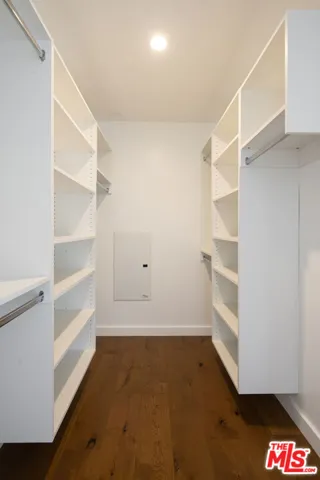 12770 Caswell Avenue 301, Los Angeles, California 90066