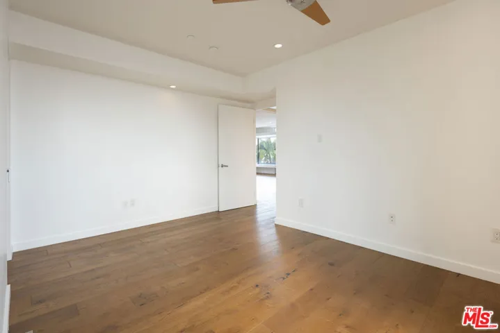 12770 Caswell Avenue 301, Los Angeles, California 90066