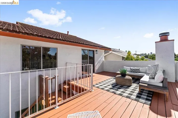 858 Coral Ridge Circle, Rodeo, California 94572-1806
