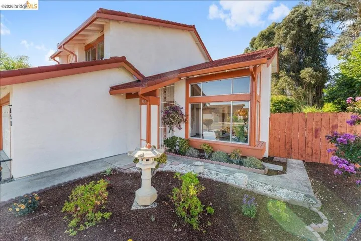 858 Coral Ridge Circle, Rodeo, California 94572-1806