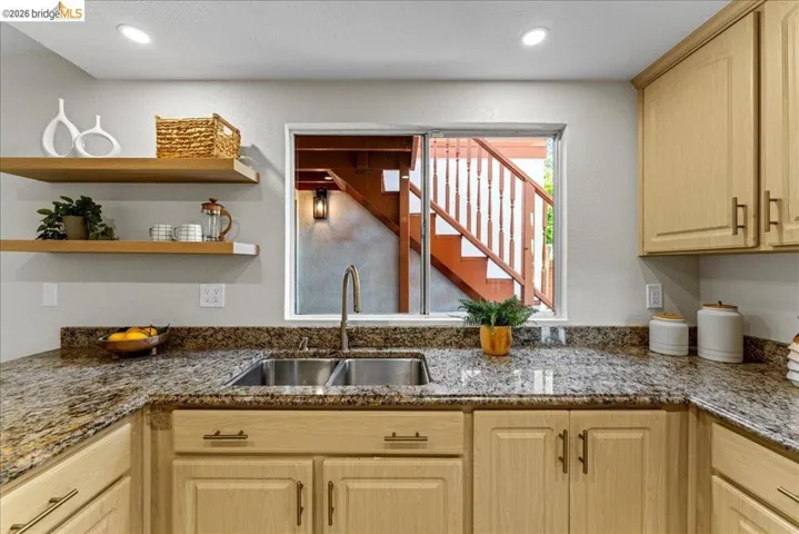 858 Coral Ridge Circle, Rodeo, California 94572-1806