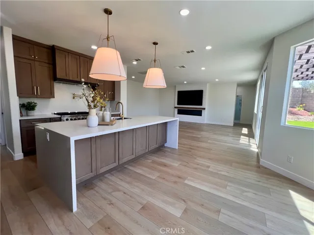 615 Brianna, Corona, California 92879