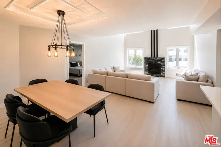 1250 S Westgate Avenue 302, Los Angeles, California 90025