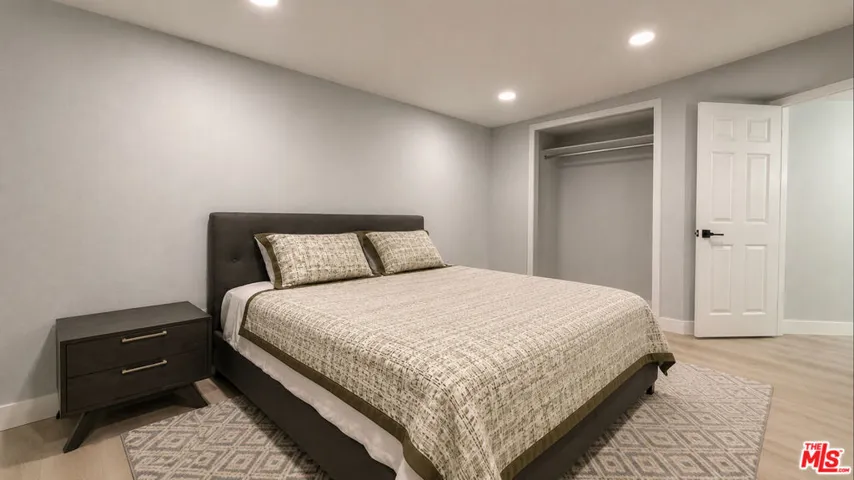 1250 S Westgate Avenue 302, Los Angeles, California 90025