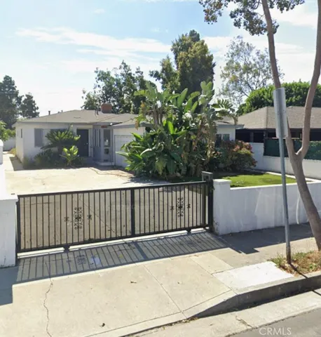 3354 Virginia Avenue, Santa Monica, California 90404