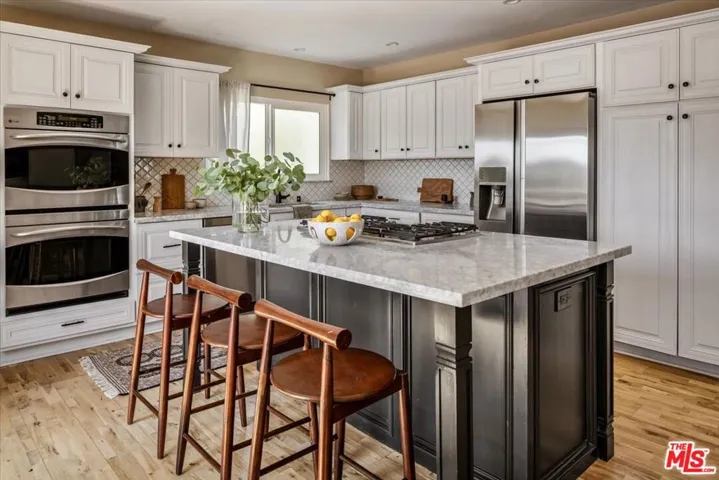 5166 High Crest Avenue, Los Angeles, California 90041