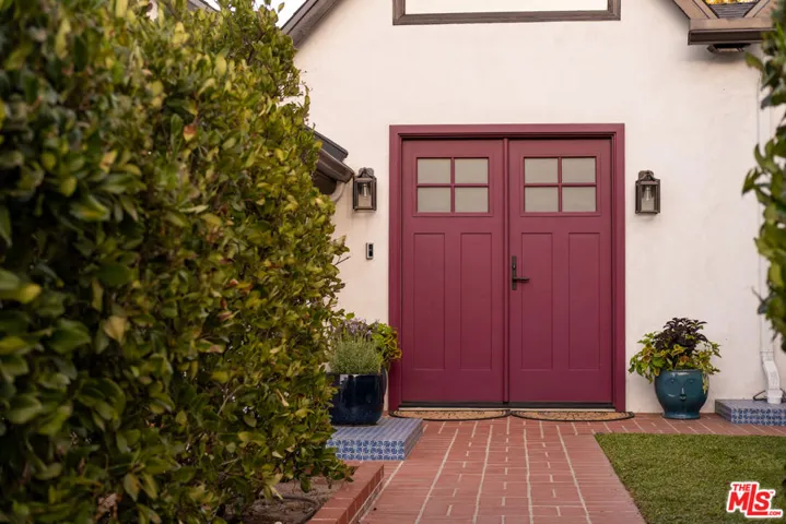 5166 High Crest Avenue, Los Angeles, California 90041