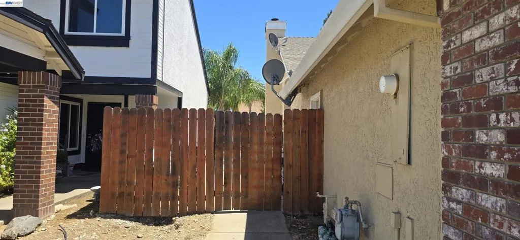 8109 Scalford Ct, Sacramento, California 95829