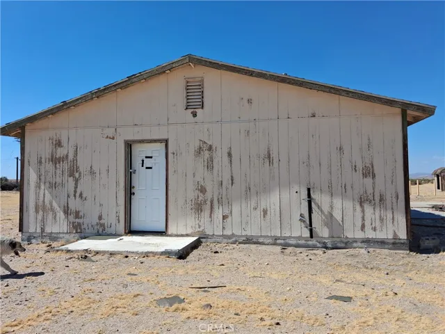 34115 Mountain View, Hinkley, California 92347