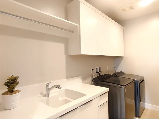 130 Ashpark, Lake Forest, California 92630