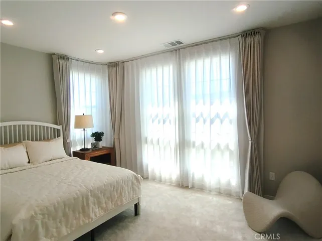 130 Ashpark, Lake Forest, California 92630