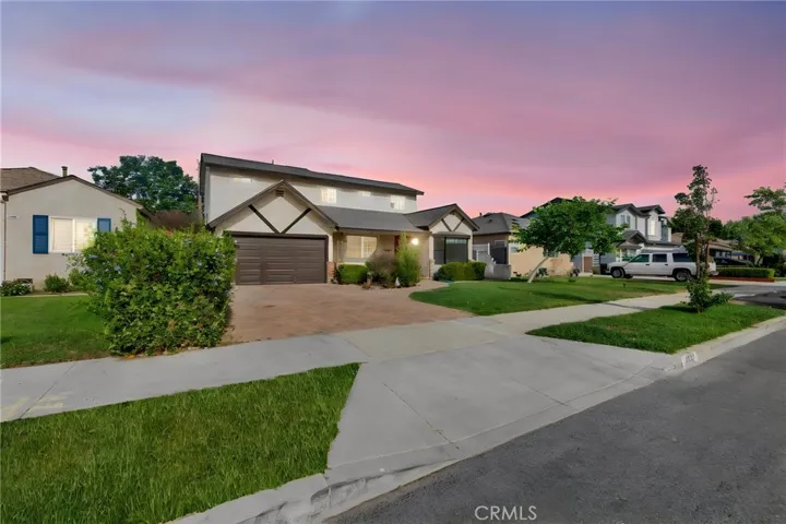 1432 N Catalina Street, Burbank, California 91505