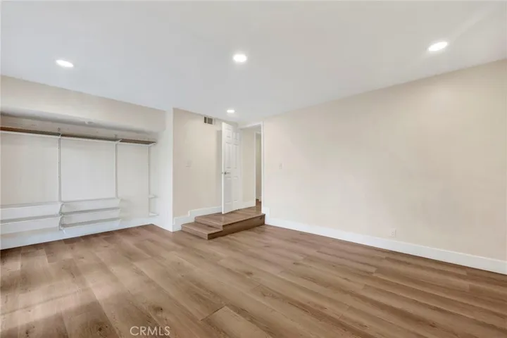 1432 N Catalina Street, Burbank, California 91505