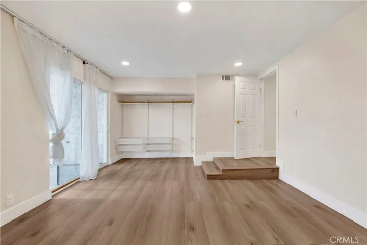 1432 N Catalina Street, Burbank, California 91505