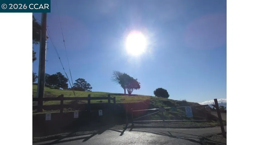 0 Crest Ave, Richmond, California 94801