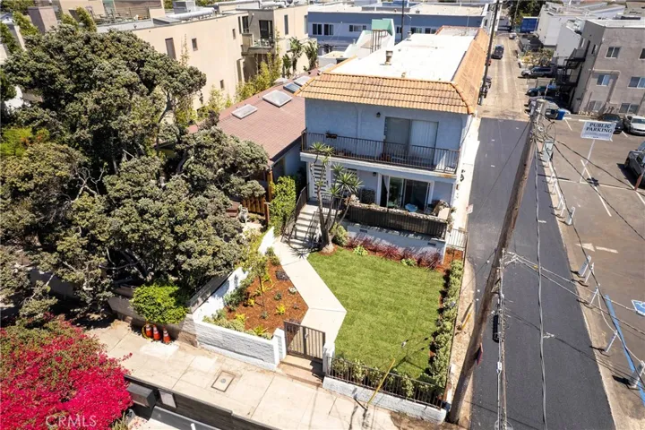 18 Sunset, Venice, California 90291