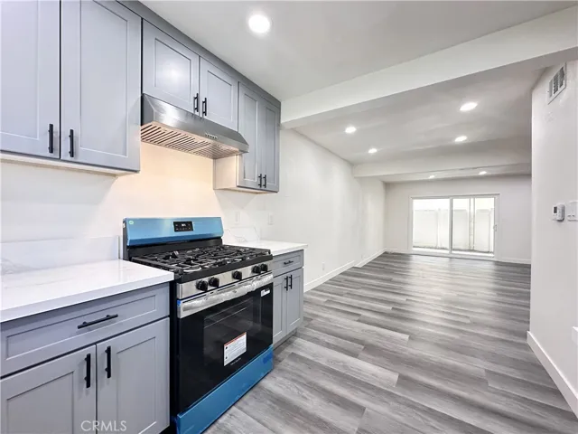 1919 Sherry Lane 46, Santa Ana, California 92705