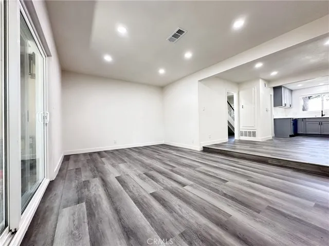 1919 Sherry Lane 46, Santa Ana, California 92705