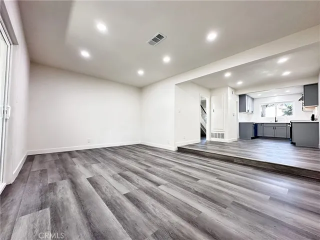 1919 Sherry Lane 46, Santa Ana, California 92705