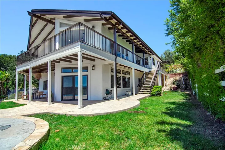 130 Dapplegray Road, Bell Canyon, California 91307