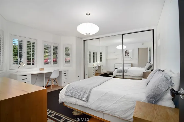 130 Dapplegray Road, Bell Canyon, California 91307