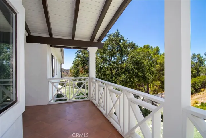 130 Dapplegray Road, Bell Canyon, California 91307