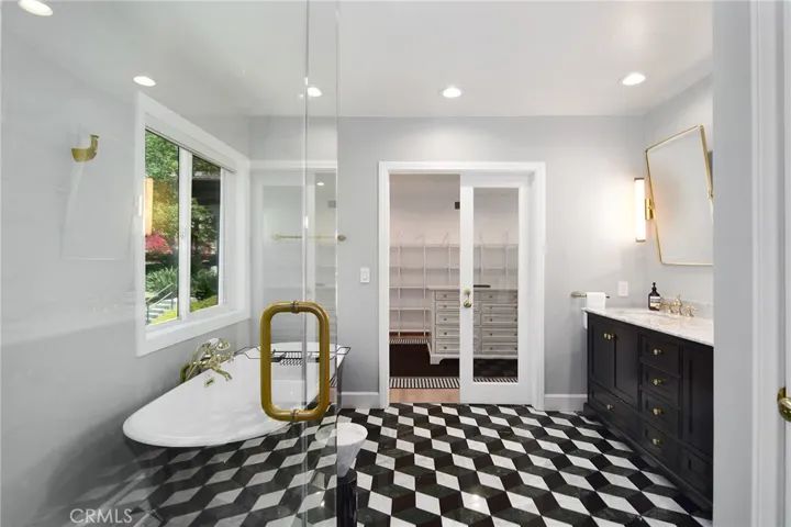 130 Dapplegray Road, Bell Canyon, California 91307