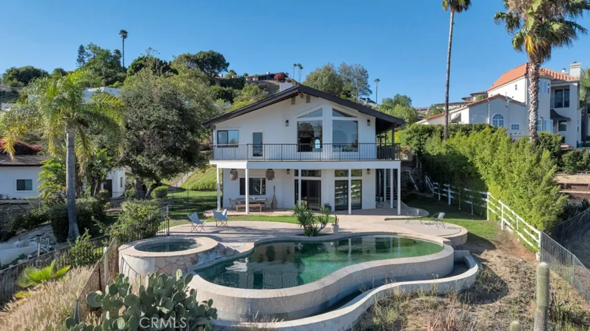 130 Dapplegray Road, Bell Canyon, California 91307