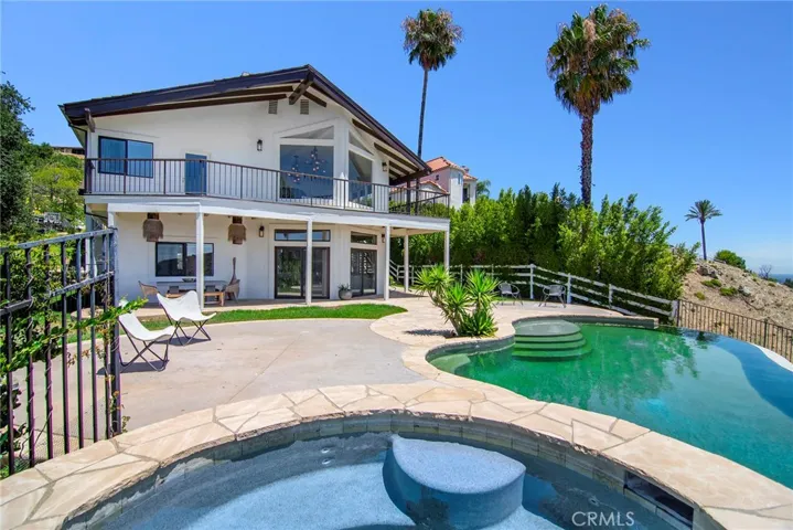 130 Dapplegray Road, Bell Canyon, California 91307