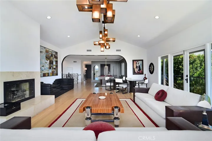 130 Dapplegray Road, Bell Canyon, California 91307