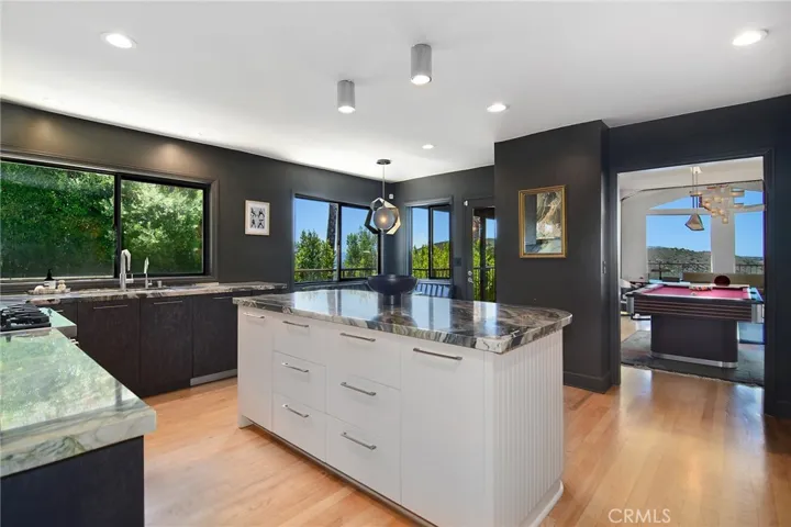 130 Dapplegray Road, Bell Canyon, California 91307