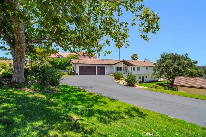 130 Dapplegray Road, Bell Canyon, California 91307