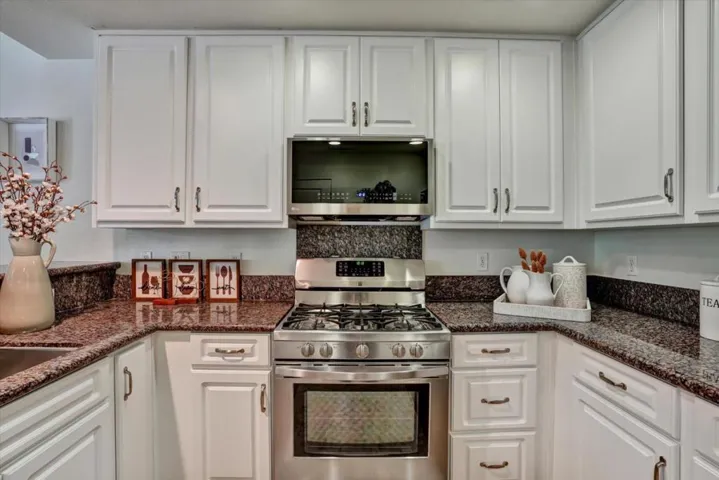 39 Bassett Street, San Jose, California 95110