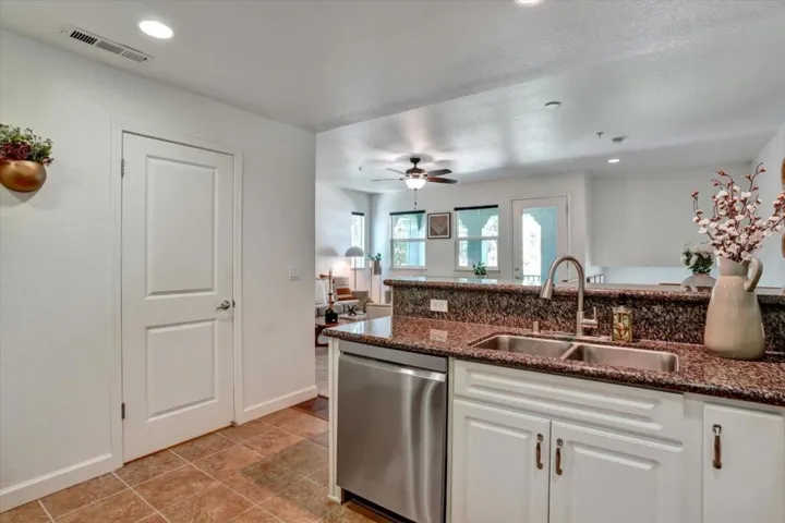 39 Bassett Street, San Jose, California 95110