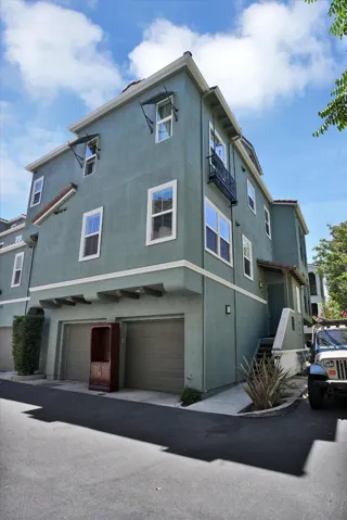 39 Bassett Street, San Jose, California 95110